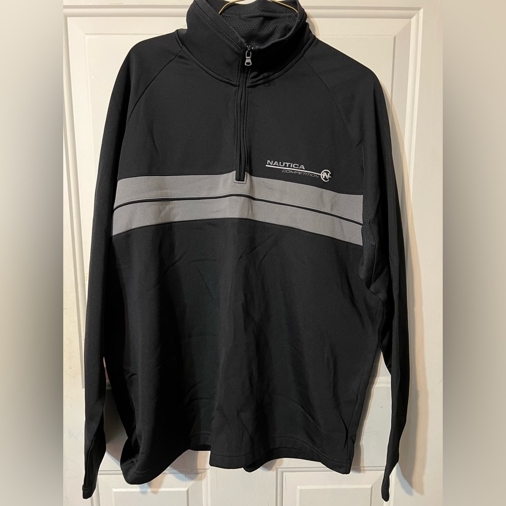 Náutica Competition jacket size large black in color. Gently used